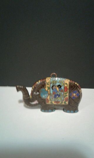 Vintage Chinese Cloisonne Necklace Elephant Pendant Enamel and brass wire. 4