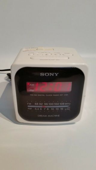 Vintage Sony Dream Machine Digital Alarm Clock Radio Icf - C121 White Cube