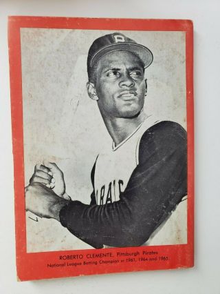 1966 Vintage Who ' s Who In Baseball Book 51st Edition ROBERTO CLEMENTE Back Cover 2