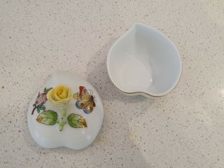 VINTAGE HEREND Floral HEART SHAPE Trinket Box Hand painted Porcelain 6004/V 4