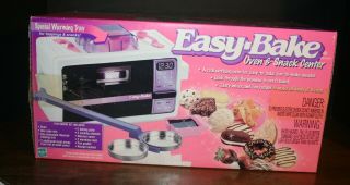 Easy Bake Oven & Snack Center Hasbro Vtg Nmib