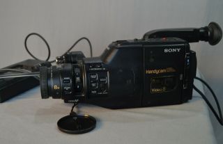 Sony Vtg Handycam Video - 8 Camcorder Camera Charger Battery Ccd - F301