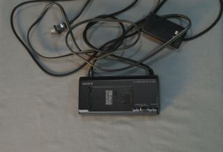 Sony VTG Handycam Video - 8 Camcorder Camera Charger Battery CCD - F301 7