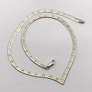 Vintage Solid Silver V Neck Snake Flat Link Effect Pretty Ladies Necklace