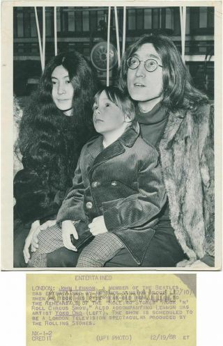 John Lennon Yoko Ono And Son Julian Vintage The Beatles Music Photo