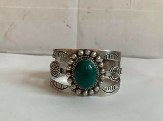 Vintage Taxco Mexico.  925 Sterling Silver Cuff Bracelet With Center Stone