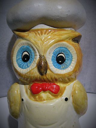 Vintage Mid Century Chalkware Chef / Baker Owl Figure From Gift Co.  Taiwan