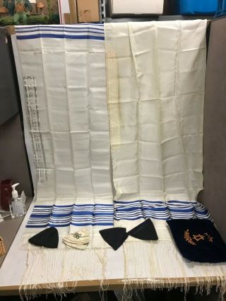 Vintage Set Judaica Religious Tallit Tallis Kippahs Multiples