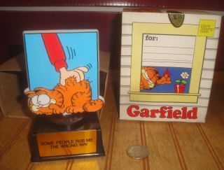Vintage 1978 Aviva Garfield The Cat 5 " Trophy " Some People Rub Me The Wrong Way "