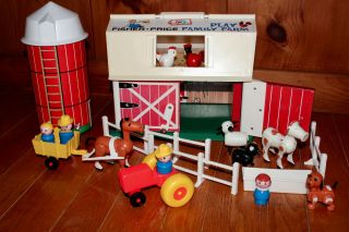 Vintage Fisher Price Old Little People Farm W/ Complete Parts