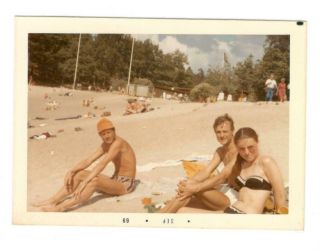 Vintage Photo Pretty Young Woman Men Bikini Bathing Suit 1960 