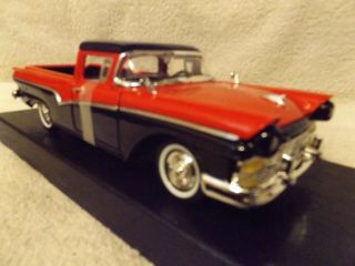 Vintage Diecast - - 1957 Ford Ranchero - - 1:18 Scale - - Road Legends - - 11 " Long -