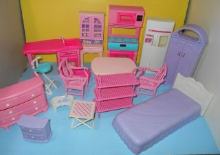 Barbie So Much To Do Kitchen Set Mattel 1994 Stove Fridge Sink Hutch W/ Bedroom