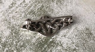 Fine Vintage Sterling Silver Celtic Knot Design Brooch 3g 5