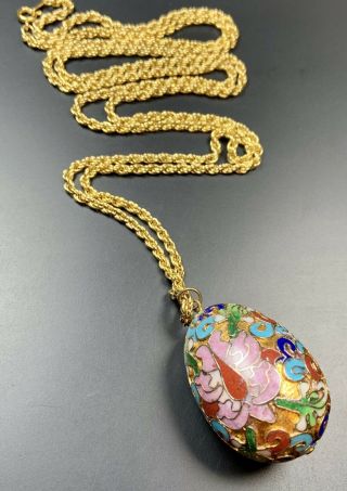 Vintage Necklace 36” Long Gold Tone Chain Large Cloisonné Egg Flowers