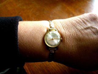 Vintage Watch Swiss Made Ladies Helvetia Plated wind up Dia 23 mm 4