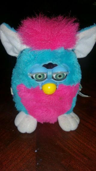 Vintage 1999 Tiger Electronics Furby Babies Pink And Blue