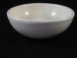 Vtg 1930s Catalina Island Art Pottery Berry Bowl Ivory Cereal Fruit