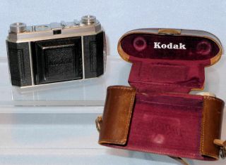 Vintage Kodak Retina Compur Rapid Camera & Case.  F:35 50mm Ektar Lens, 2