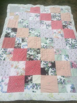 Vtg Handmade Patchwork Cotton Quilt Florals 90” X 68”