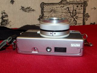 Canon Canonet 28 Vintage 35mm Rangefinder Film Camera 40mm f/2.  8 Lens 4