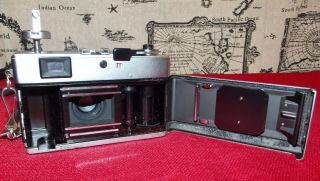 Canon Canonet 28 Vintage 35mm Rangefinder Film Camera 40mm f/2.  8 Lens 6
