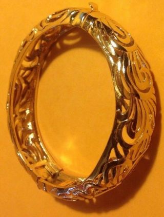 Vintage Monet Oval Bracelet Gold Tone