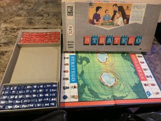 Stratego Board Game Vintage 1962 Milton Bradley Complete Set Family Fun