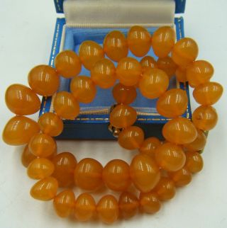 A Vintage Baltic Amber Necklace.  17.  5 Inches In Length - Weight: 29.  5 Grams.
