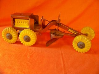 Vintage Structo Road Grader With Yellow Wheels & Engine Copper Brown Color