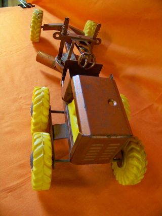 VINTAGE STRUCTO ROAD GRADER WITH YELLOW WHEELS & ENGINE COPPER BROWN COLOR 5