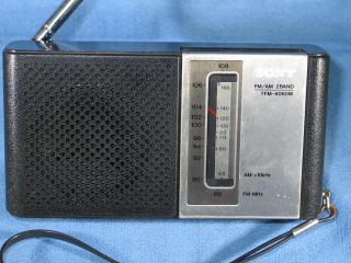 Vintage Sony Am/fm 2 - Band Transistor Radio Tfm - 6060w Black