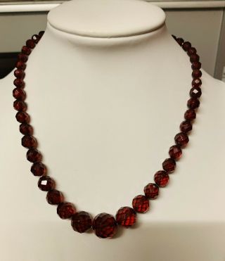 Fine Vintage Art Deco Cherry Amber Bakelite Bead Necklace Length 39cm