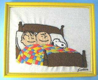 Vintage Peanuts Completed Crewel Embroidery Picture Snoopy Charlie Brown Linus
