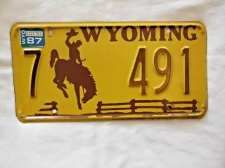 Vintage 1987 Wyoming License Plate Bucking Bronco Brown & Gold 7 - 491