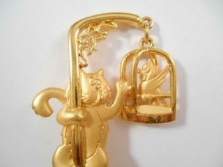 Vintage Signed Jj Articulated Cat With Bird Cage Brooch Pin Gold Tone 9a2
