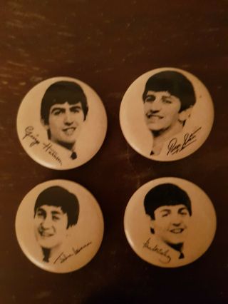 Beatles Vintage 1964 Buttons Pin Set