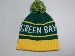 Vintage Green Bay Hat Winter Ski Beanie Knit Stocking Acrylic Pom Cap Packers