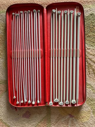 Vintage Bernat Aero England Knitting Needles Set Red Zip Up Case - 12 Pairs