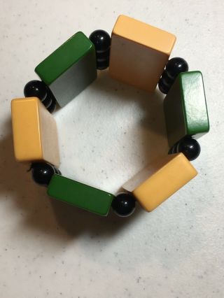 GREAT VINTAGE YELLOW & GREEN BAKELITE DOMINO STRETCH BRACELET “COLORFUL” 6