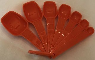Vtg Tupperware Measuring Spoons Set Harvest Orange 7 Pc Complete,  Ring Holder