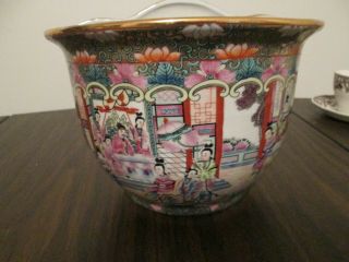 Vintage Hand Painted In Macau Chinese Porcelain Wall Vase 13 
