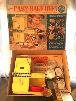 Vintage Kenner 1964 Easy Bake Oven Yellow Version Complete With Accessories
