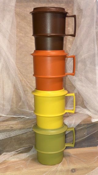 Set Of 4 Vintage Tupperware Stackable Mugs Coffee Cups W/ Coasters Lids Harvest