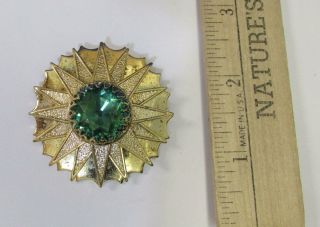 Vintage Womens Brooch Pin Or Pendant Gold Tone Metal Starburst Star Green Stone