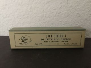 Vintage Columbia De Luxe Rug Needle.  Nib
