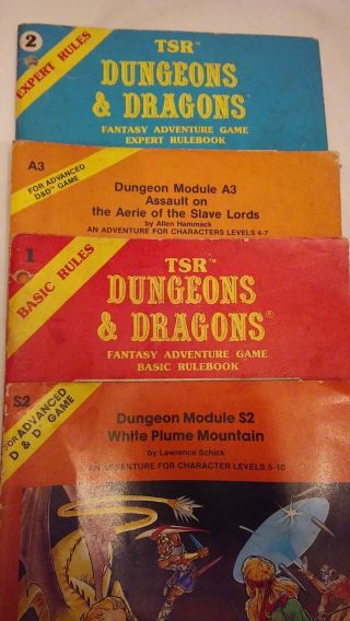 Vintage 1980 Dungeons & Dragons Rules Books Tsr (4)
