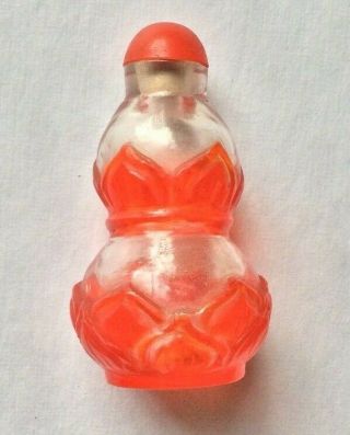 Vintage Chinese Peking Glass Lotus Leaf Motif Snuff Bottle