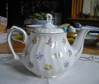 Vintage Salem China White W/ Flowers Gold Accents Small Teapot Tea Pot W/lid