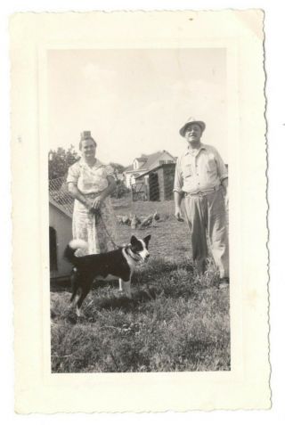Vintage Photo Man & Woman Farm Border Collie Dog Found Art 1940 